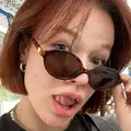 Я Ирина, 18, из Санкт-Петербурга, ищу знакомство для вирта