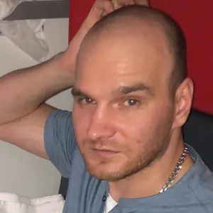 Я Мишаня, 37, из Усть-Кута, ищу знакомство для приятного времяпровождения