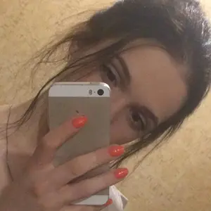 Я Алина, 23, знакомлюсь для секса на одну ночь в Всеволожске