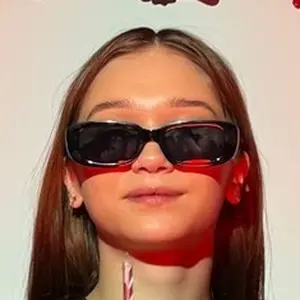 Арина из Азиатской, ищу на сайте приятное времяпровождение