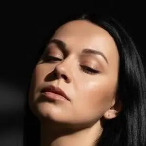 Aleksa из Воронежа, мне 36, познакомлюсь на одну ночь