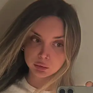 Элина из Санкт-Петербурга, мне 26, познакомлюсь для приятного времяпровождения