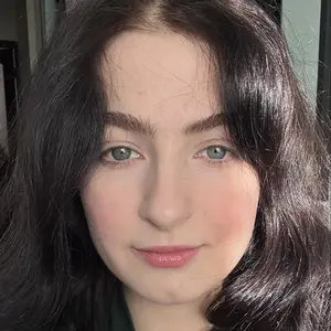 Я Ольга, 19, знакомлюсь для постоянных отношений в Омске