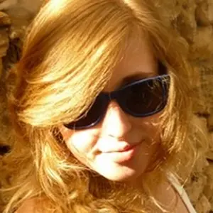 Я Злата, 18, из Зеленогорска, ищу знакомство для общения