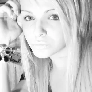 Я Стелла, 22, из Инсара, ищу знакомство для общения