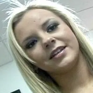 Я Галина, 23, знакомлюсь без обязательств в Лисках