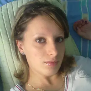 Я Вера, 21, знакомлюсь для регулярного секса в Луге