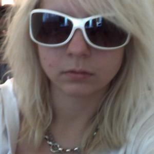 Я Надежда, 23, из Юсты, ищу знакомство для постоянных отношений