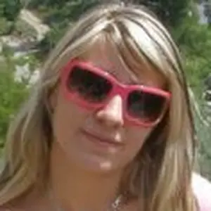 Я Регина, 23, знакомлюсь на одну ночь в Фарне