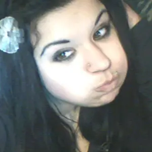 Анжела из Бегуницы, мне 18, познакомлюсь для вирта