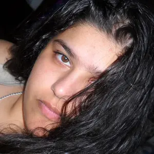 Я Авелина, 24, знакомлюсь для виртуального секса в Парголове