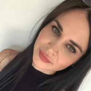 Ann из Москвы, ищу на сайте открытые отношения