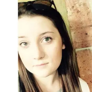 Алла из Всеволожска, мне 18, познакомлюсь для общения