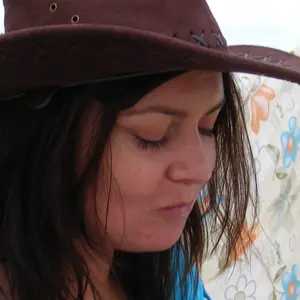 Анна из Буя, ищу на сайте общение