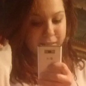 Я Марина, 18, из Выборга, ищу знакомство для постоянных отношений