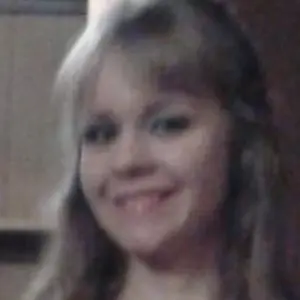 Я Илона, 25, знакомлюсь без обязательств в Микуне