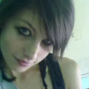 Я Аврора, 18, из Зеленоградска, ищу знакомства на одну ночь