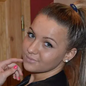 Карина из Арсеньева, ищу на сайте знакомства без обязательств