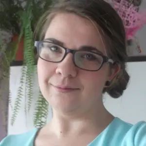 Лариса из Кизляра, мне 26, познакомлюсь для вирта