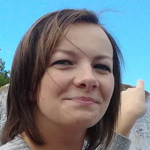 Инна из Новодвинска, ищу на сайте постоянные отношения