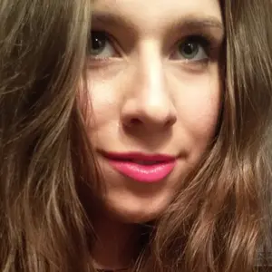 Я Ксения, 23, из Тихвина, ищу знакомства без обязательств
