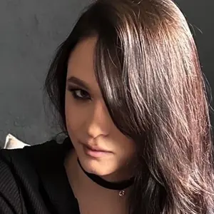Рина из Северодвинска, мне 26, познакомлюсь для общения