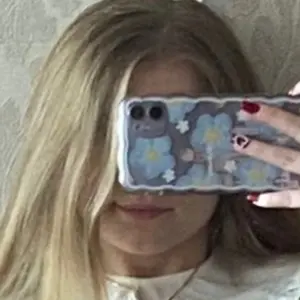 Елизавета из Калуги, мне 20, познакомлюсь для приятного времяпровождения