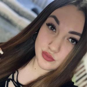 Я Карина, 27, из Курска, ищу знакомство для приятного времяпровождения