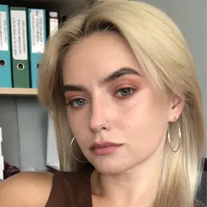 Я Алиса, 25, знакомлюсь для общения в Рязани