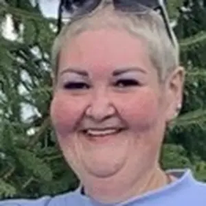 Надежда из Новосибирска, ищу на сайте постоянные отношения