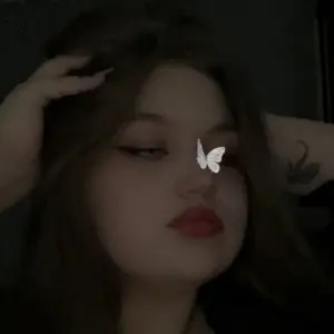 Я Rina, 18, из Вологды, ищу знакомство для дружбы