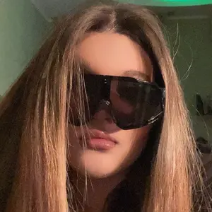 Я Александра, 18, из Ростова-на-Дону, ищу знакомство для общения