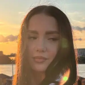 Я Кристина, 23, знакомлюсь для общения в Москве