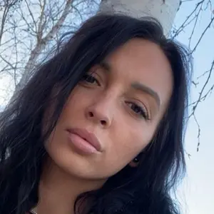 Анастасия из Челябинска, ищу на сайте открытые отношения