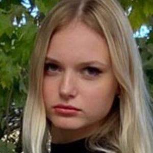 Я Kamile, 23, из Анадыря, ищу знакомство для приятного времяпровождения