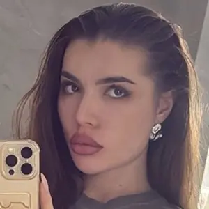 Я Svetlana, 24, знакомлюсь для открытые отношения в Москве