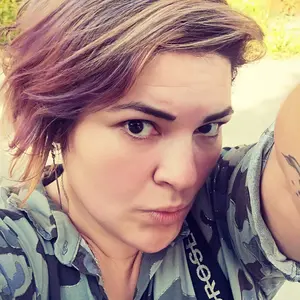 Я Алёна, 34, из Серпухова, ищу знакомство для постоянных отношений
