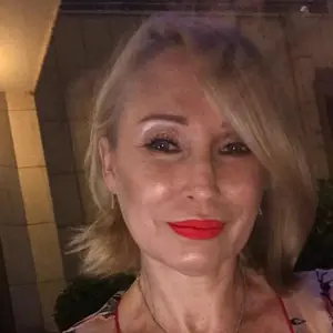 Я Alena, 47, из Москвы, ищу знакомство для на одну ночь