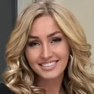 Я Helen, 38, из Санкт-Петербурга, ищу знакомство для постоянных отношений