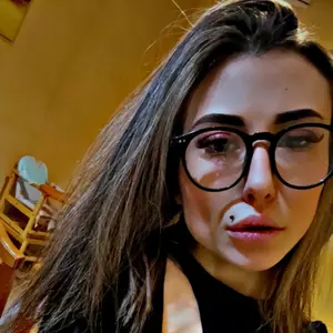 Кира из Москвы, ищу на сайте секс на одну ночь