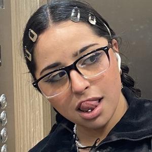 Илана из Майкопа, ищу на сайте приятное времяпровождение