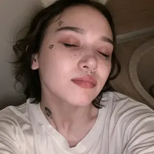 Соня из Лабытнанги, мне 20, познакомлюсь для регулярного секса