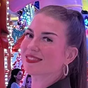 Alena из Санкт-Петербурга, мне 36, познакомлюсь для приятного времяпровождения