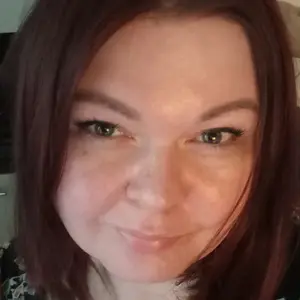 Татьяна из Северска, ищу на сайте постоянные отношения