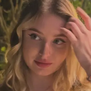 Анастасия из Коврова, ищу на сайте постоянные отношения