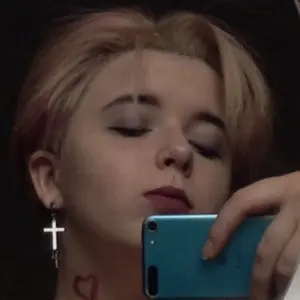 Я Валерия, 25, знакомлюсь для общения в Петродворце