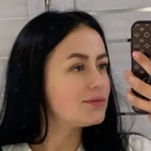 Я Алиса, 24, из Краснодара, ищу знакомство для постоянных отношений