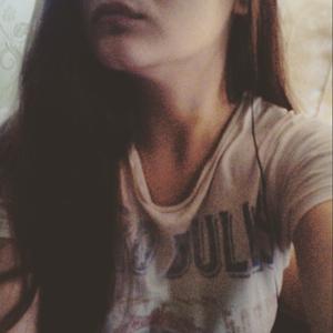 Я Ольга, 27, из Йошкар-Олы, ищу знакомство для приятного времяпровождения