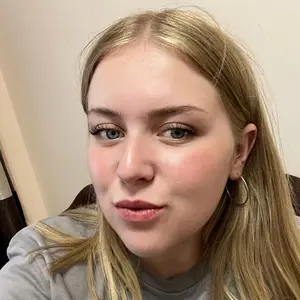 Снежанна из Хабаровска, мне 20, познакомлюсь для приятного времяпровождения
