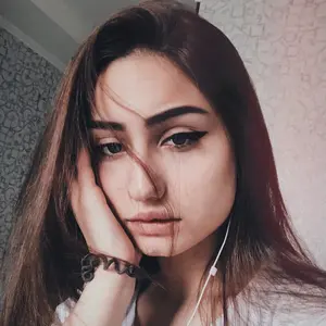 Я Алёна, 24, знакомлюсь для виртуального секса в Абакане